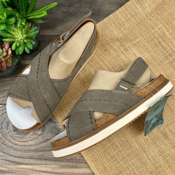 Toms Shoes - NIB Toms Marisa Cross Strap Slingback Flat Sandal